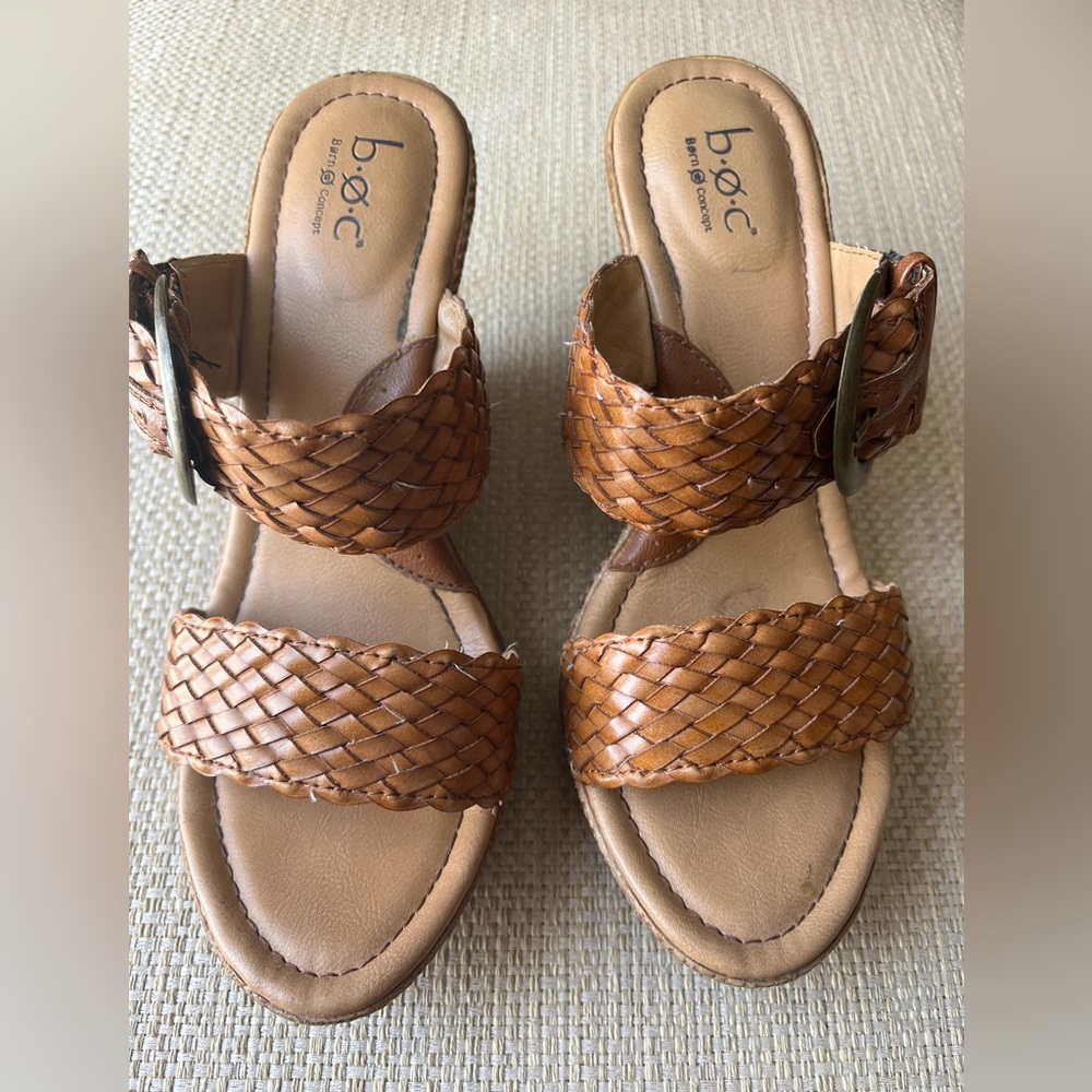 b.o.c. Karalee Wedge Sandals Light Brown Size 7